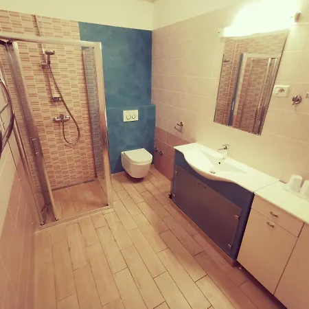 公寓 Haus Maro 苏佩塔斯卡德拉加