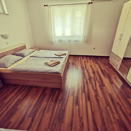 Apartment Haus Maro *
