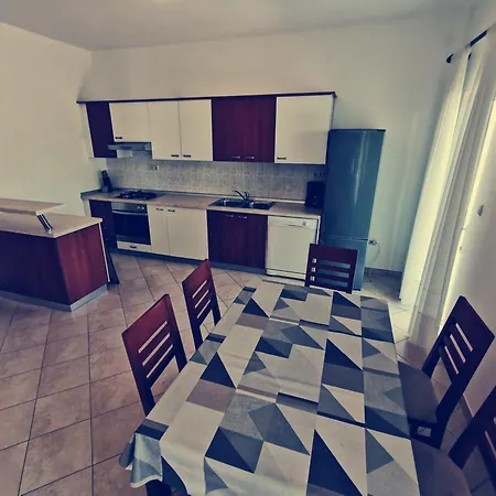 Haus Maro Apartment