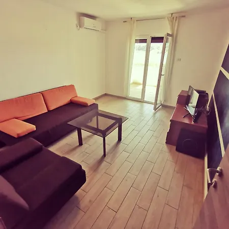 Haus Maro 公寓 苏佩塔斯卡德拉加