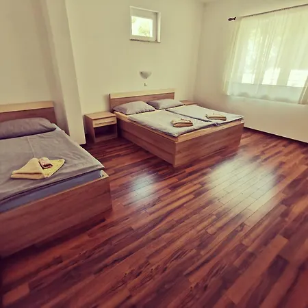 Haus Maro Apartman *