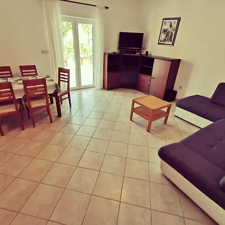 Haus Maro Supetarska Draga