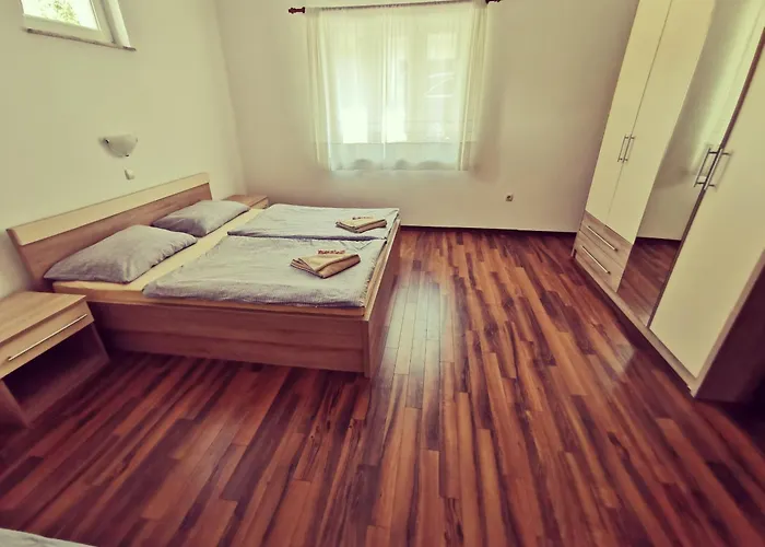 Апартаменты Haus Maro *