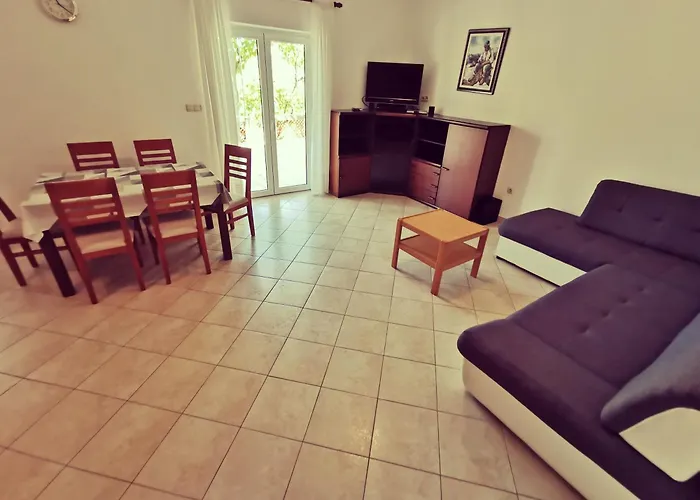 Haus Maro Supetarska Draga