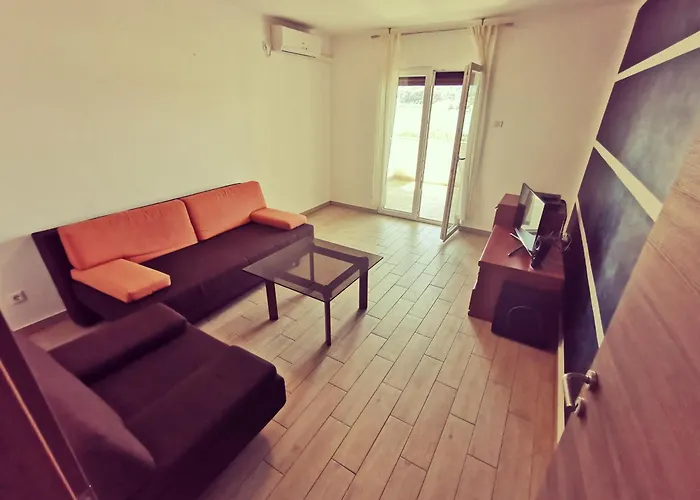 Haus Maro Апартаменты Супетарска-Драга